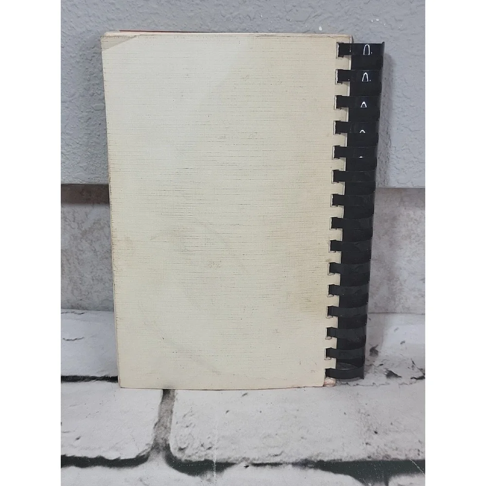 The Primary Feeder Oregons Pioneer Utility Vtg ‎ 1988 Spiral Cookbook Flaw
